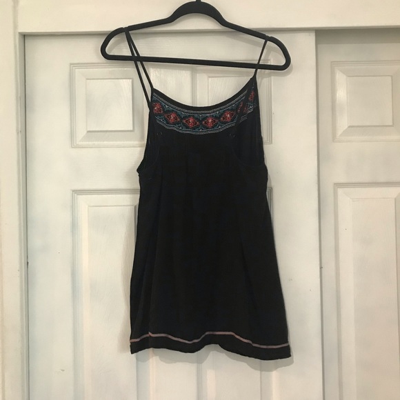 Embroidered Black Tank - Picture 4 of 4
